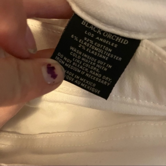 BLACK Orchid Cindy Racer Flare Slant Fray Hem Jeans - Picture 9 of 9